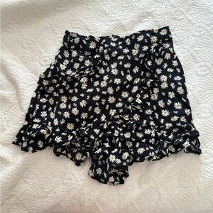 ZARA Floral Ruffle Women's Shorts skirt